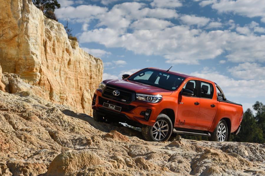  Toyota Hilux Dakar Double Cab 2018 года  (ZA) (фото 36 из 40)